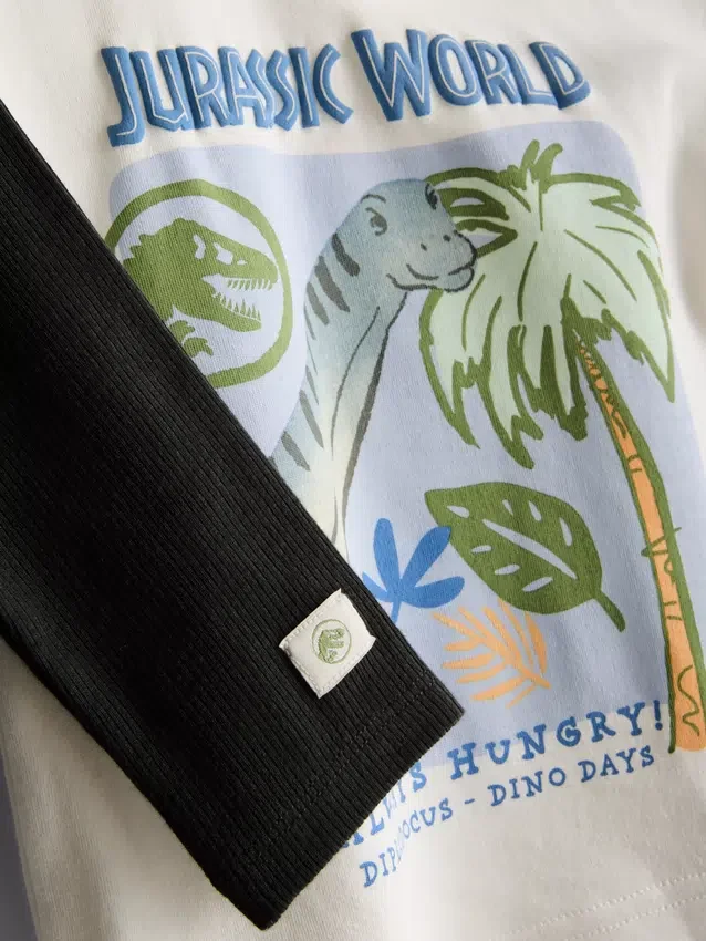 0–36 kk | Jurassic World -T-paita ja leggingsit Seti