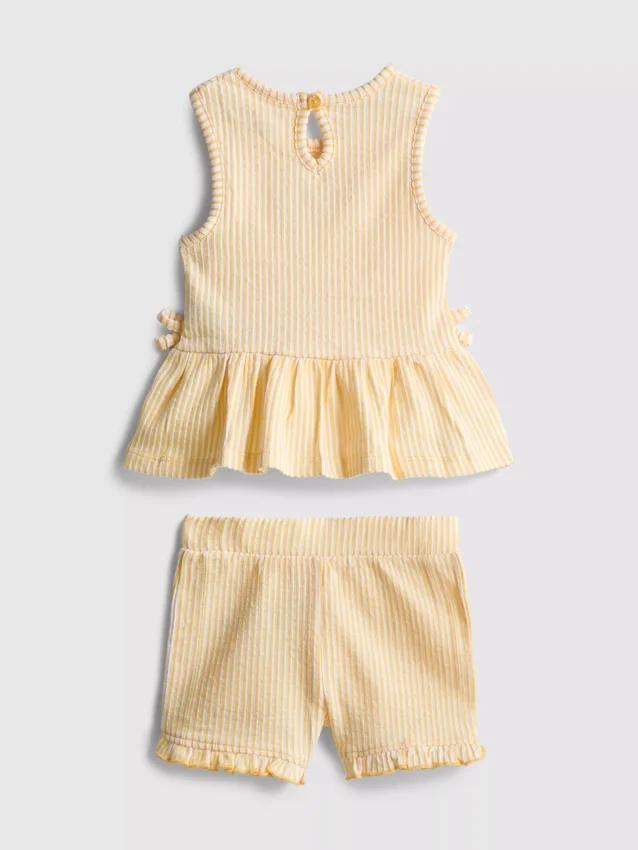 0–36 kk | kukkakuvioinen, brodeerattu peplum-helmainen paita ja Shortsit