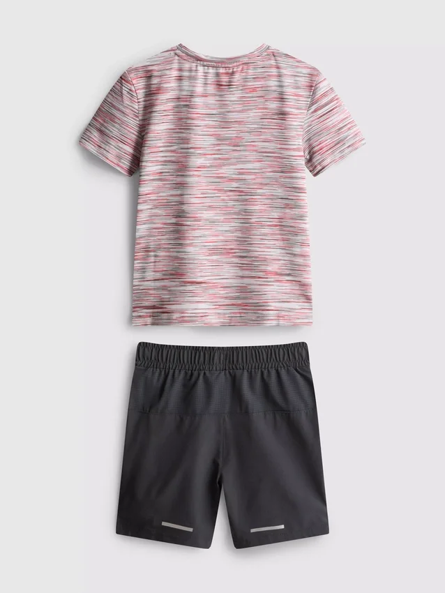 1,5–7 v. | urheilullinen t-paita ja shortsit