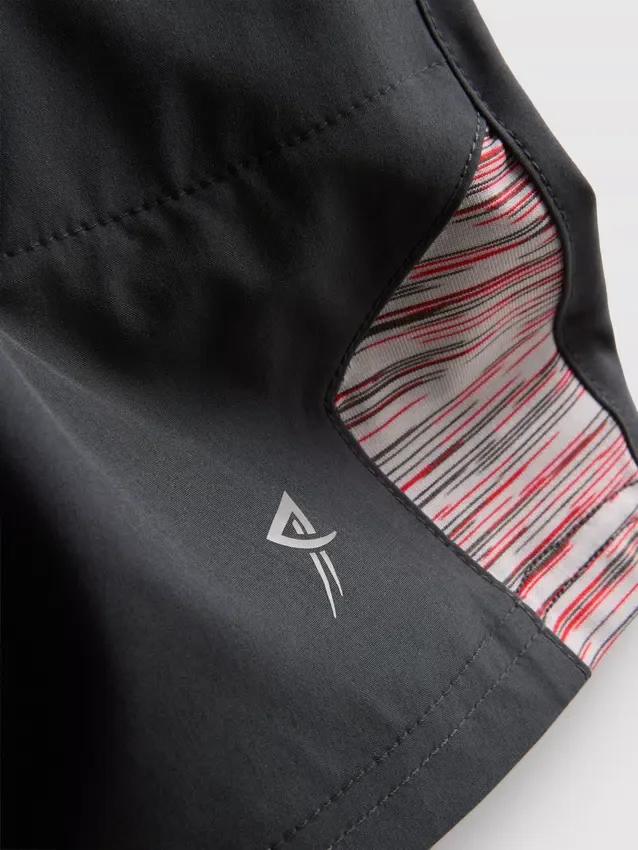 1,5–7 v. | urheilullinen t-paita ja shortsit