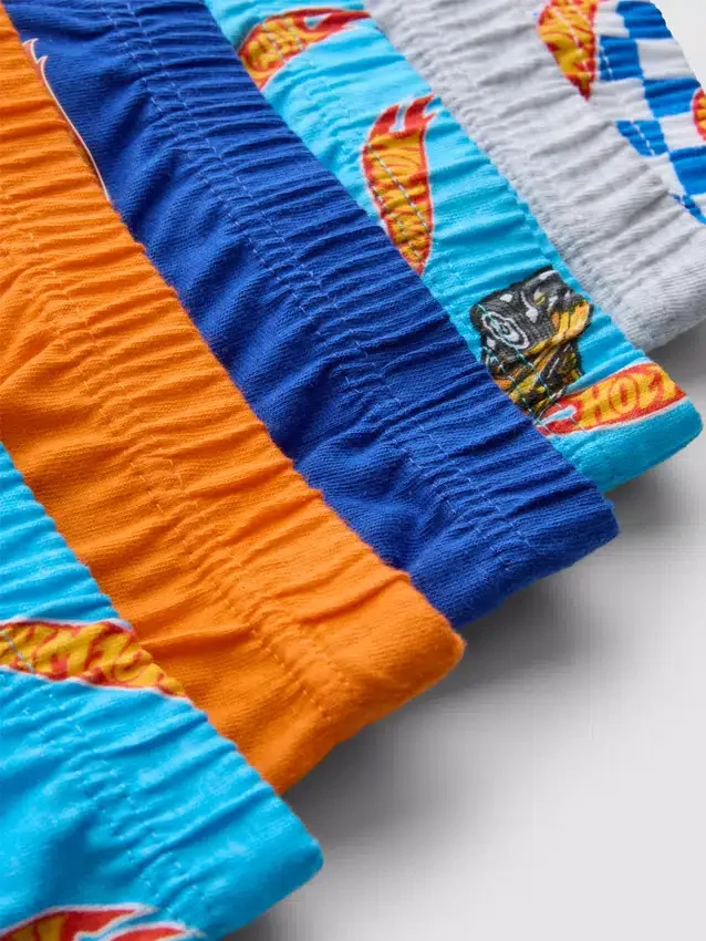 1,5–8 v. | 6 kpl Hot Wheels -boksereita