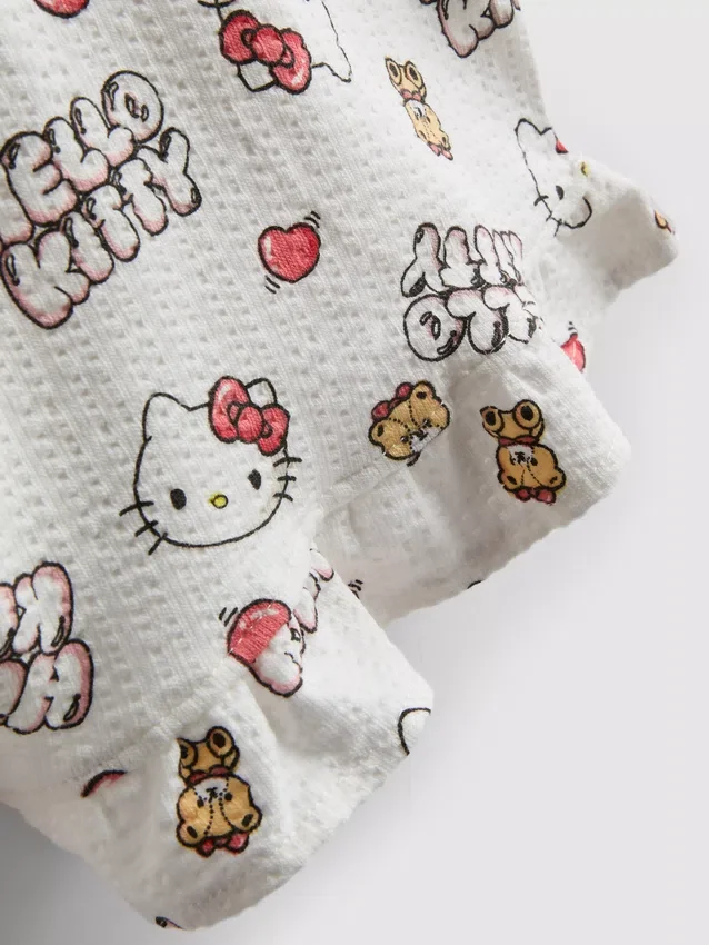 1,5–8 v. | Hello Kitty -pusero ja Shortsit