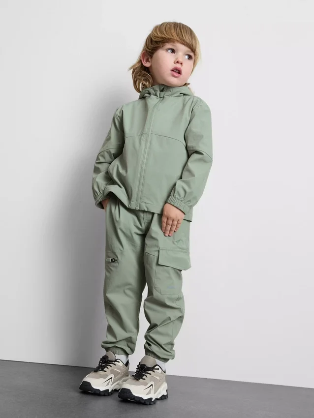 1,5–8 v. | vetoketjullinen huppari ja cargo-collegehousut -urheilusetti