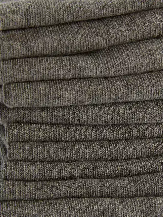 10-pakkaus välttämättömiä tennari-sukia