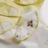 2 kpl:n pakkaus Disneyn Nalle Puh -kääreruokalappuja