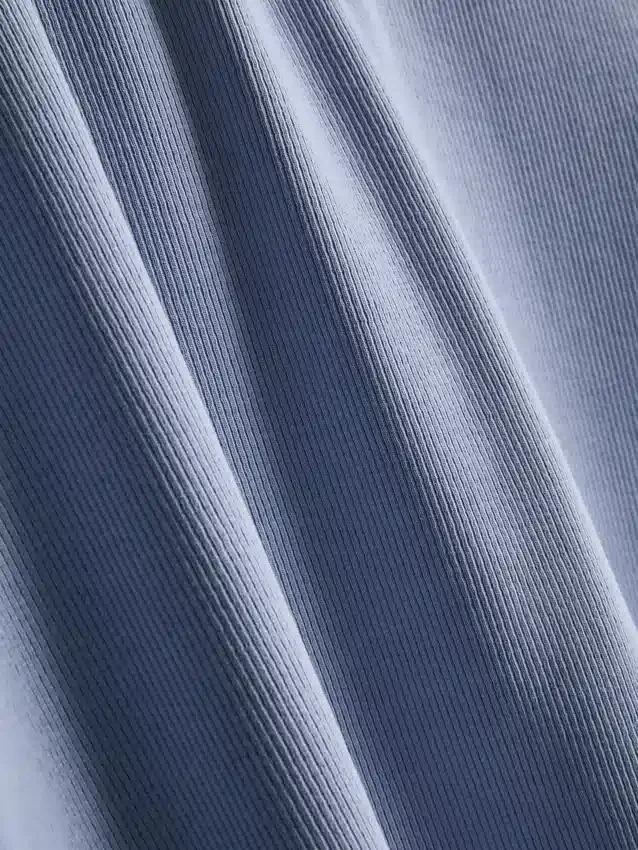 2 kpl ribbattuja kauluspaitoja