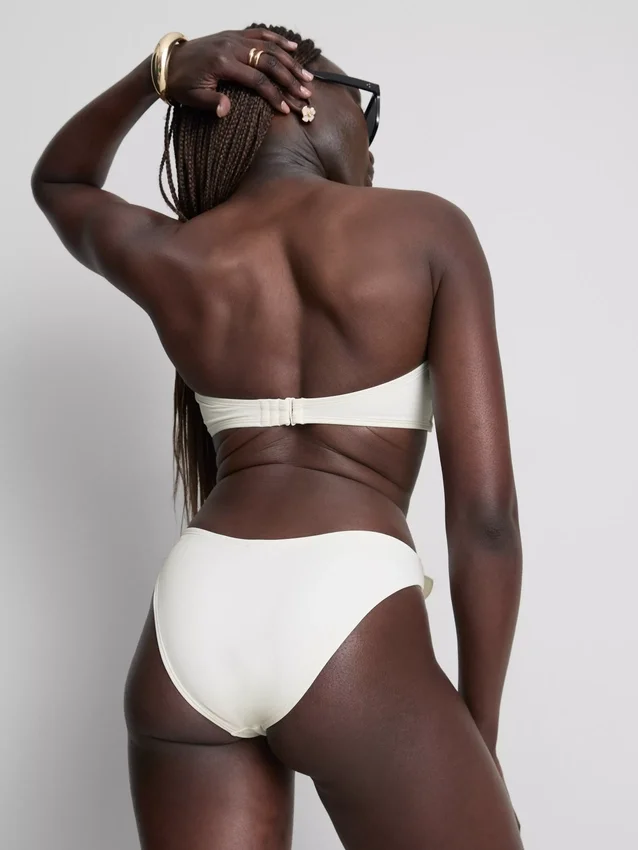 3D-kukallinen bandeau-bikiniliivi