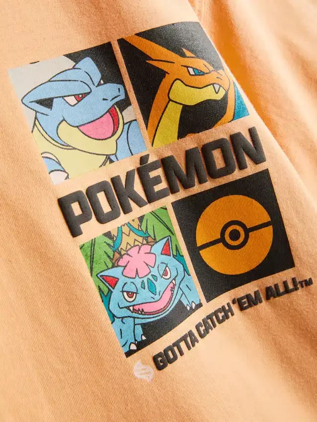 7–15 v. | Pokémon-t-paita ja Shortsit