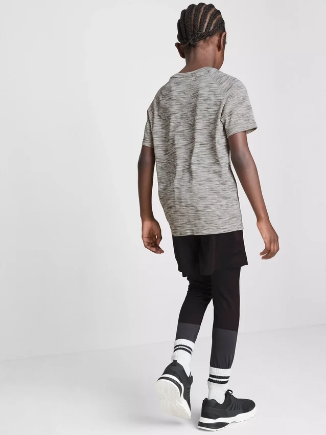 7–15 v. | urheilullinen t-paita