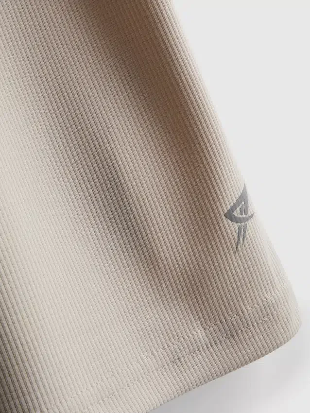 7–15 v. | urheilullinen yläosa ja shortsit