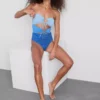 Aukollinen bandeau-uimapuku