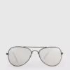 Aviator-tyyliset aurinkolasit