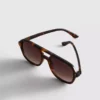 Aviator-tyyliset aurinkolasit