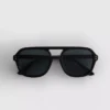 Aviator-tyyliset aurinkolasit