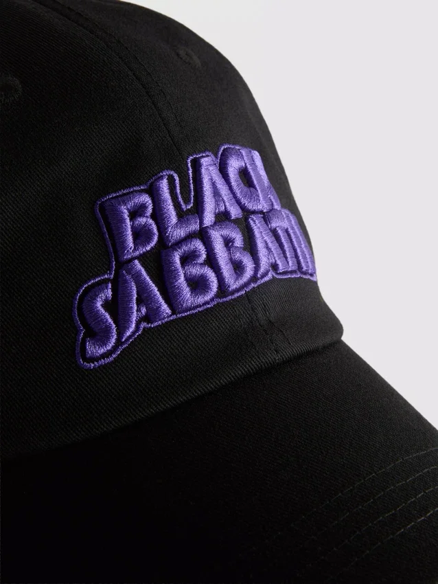 Black Sabbath -baseball-lippis