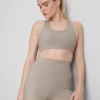 Bodysculpt-urheilupaita, jossa on leikkauksia