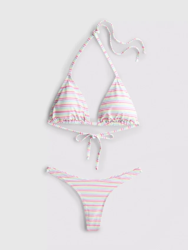 Brasilialainen kolmiomallinen bikinisetti