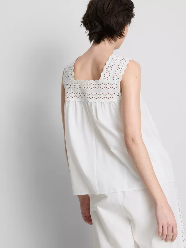 Broderie-koristeinen tankkitoppi