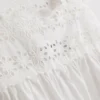 Broderie-koristeinen tankkitoppi