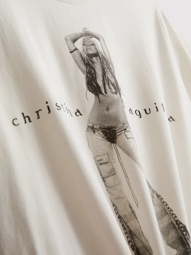 Christina Aguileran puuvillainen musiikkipaita