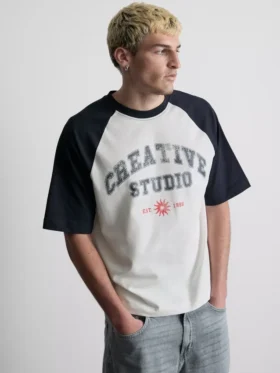 Creative Studio -raglan-T-paita