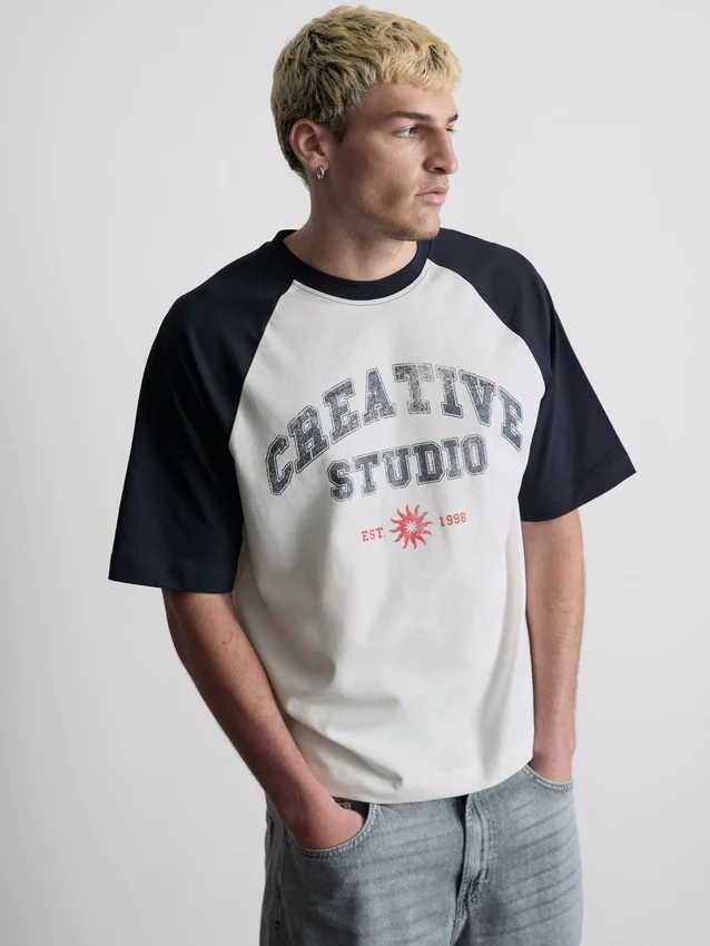 Creative Studio -raglan-T-paita