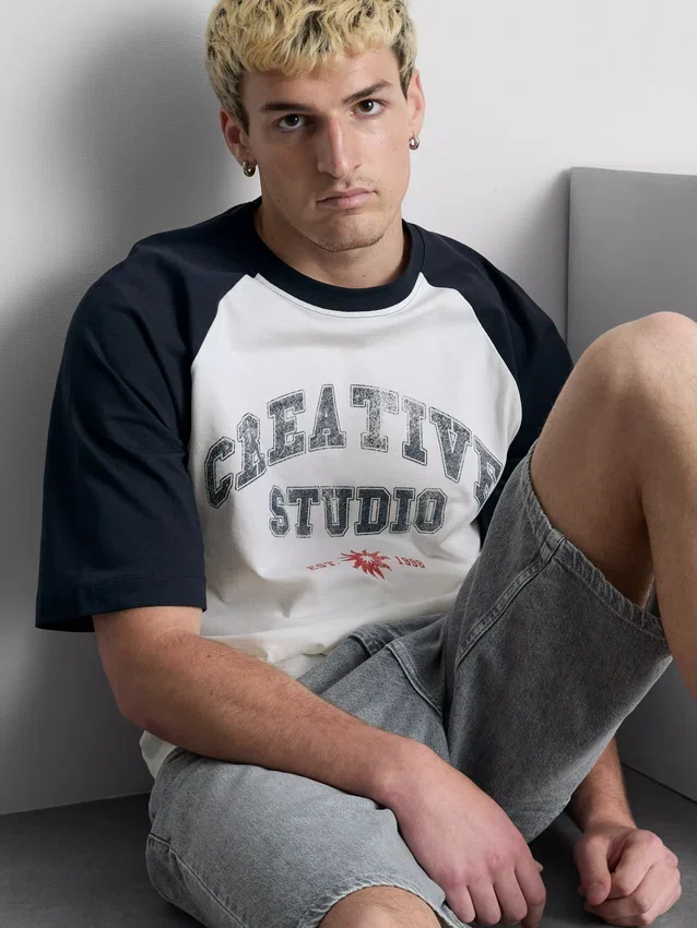 Creative Studio -raglan-T-paita