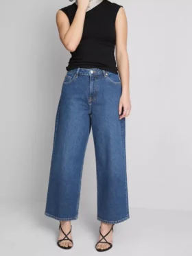 Denim-cropped-farkut, leveät lahkeet