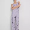 Disney Pixarin A Bug’s Life -pyjamat, jossa on ribbineulottu tankkitoppi