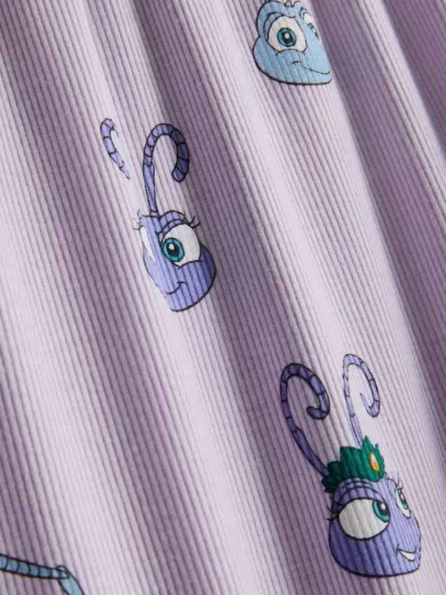 Disney Pixarin A Bug’s Life -pyjamat, jossa on ribbineulottu tankkitoppi