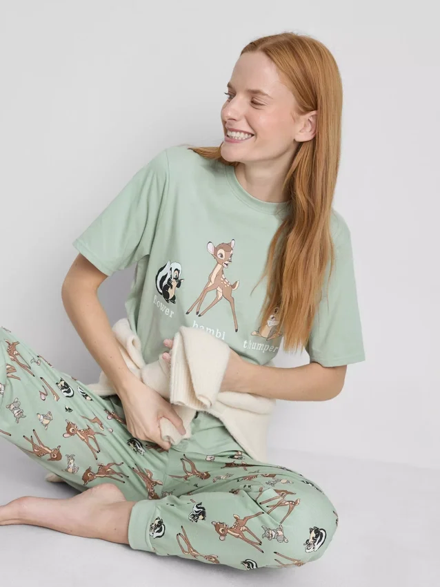 Disneyn Bambi-kuvioiset pyjamat