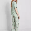 Disneyn Bambi-kuvioiset pyjamat