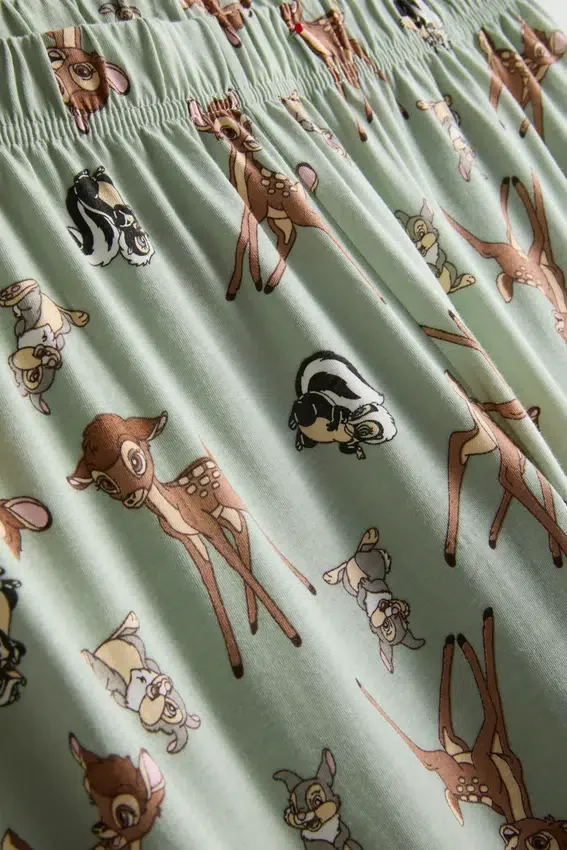 Disneyn Bambi-kuvioiset pyjamat