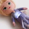 Disneyn Frozen-elokuvan Elsa-pehmolelu