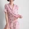 Disneyn Mikki Hiiri -poikaystävän shorty-pyjama