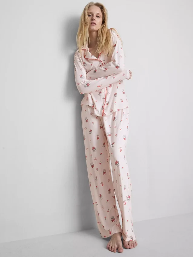 Disneyn Minnie Mouse -kuvioiset boyfriend-pyjamat