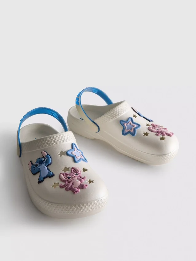 Disneyn Stitch-klogit