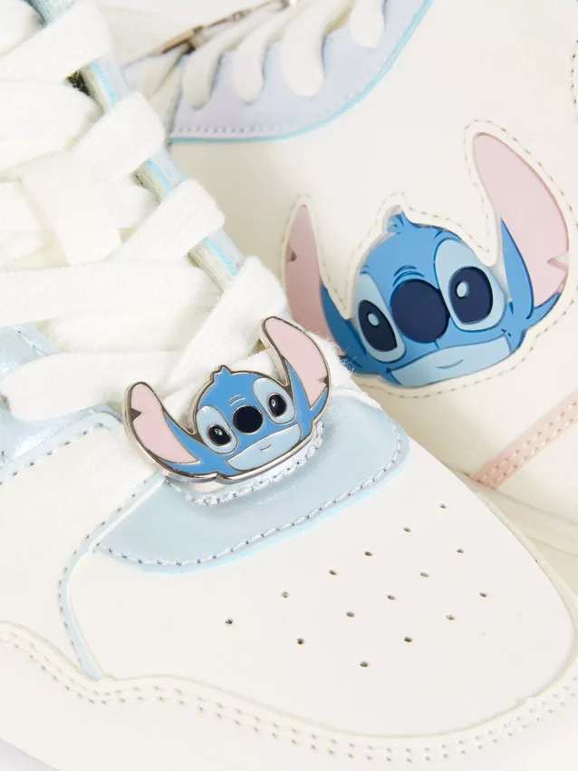 Disneyn Stitch -korkeavartiset tennarit