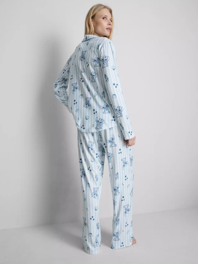 Disneyn Stitch-raidalliset boyfriend-pyjamat