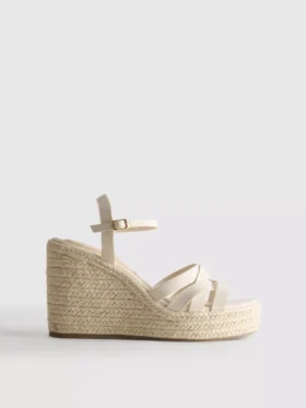 Espadrille-kiilakorkoiset sandaalit