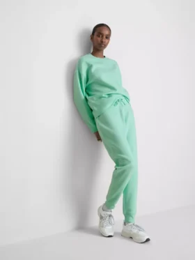 Essential Active -huppari