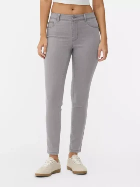 Essential-malliset keskikorkeat skinny-farkut | tavallinen
