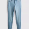 Essential-malliset keskikorkeat skinny-farkut | tavallinen