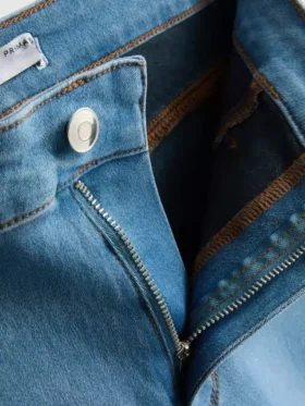 Essential-malliset keskikorkeat skinny-farkut | tavallinen