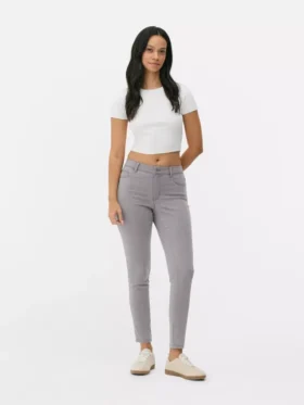 Essential-malliset keskikorkeat skinny-farkut | tavallinen