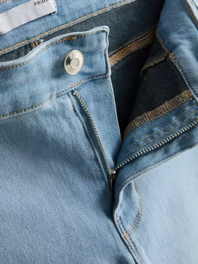Essential-malliset keskikorkeat skinny-farkut | tavallinen