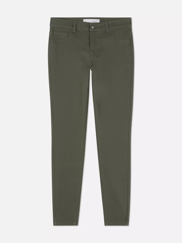 Essential-malliset keskikorkeat skinny-farkut | tavallinen