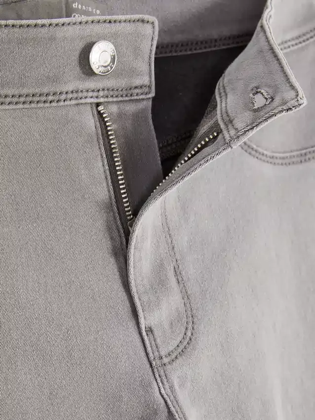 Essential-malliset keskikorkeat skinny-farkut | tavallinen