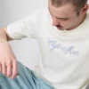 Graafinen T-paita