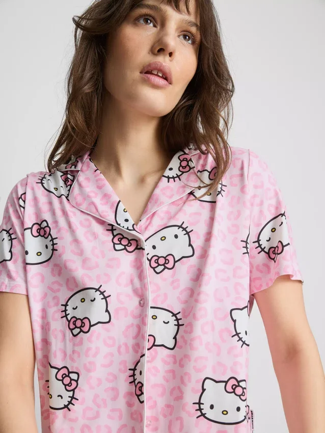 Hello Kitty -lyhyet boyfriend-pyjamat